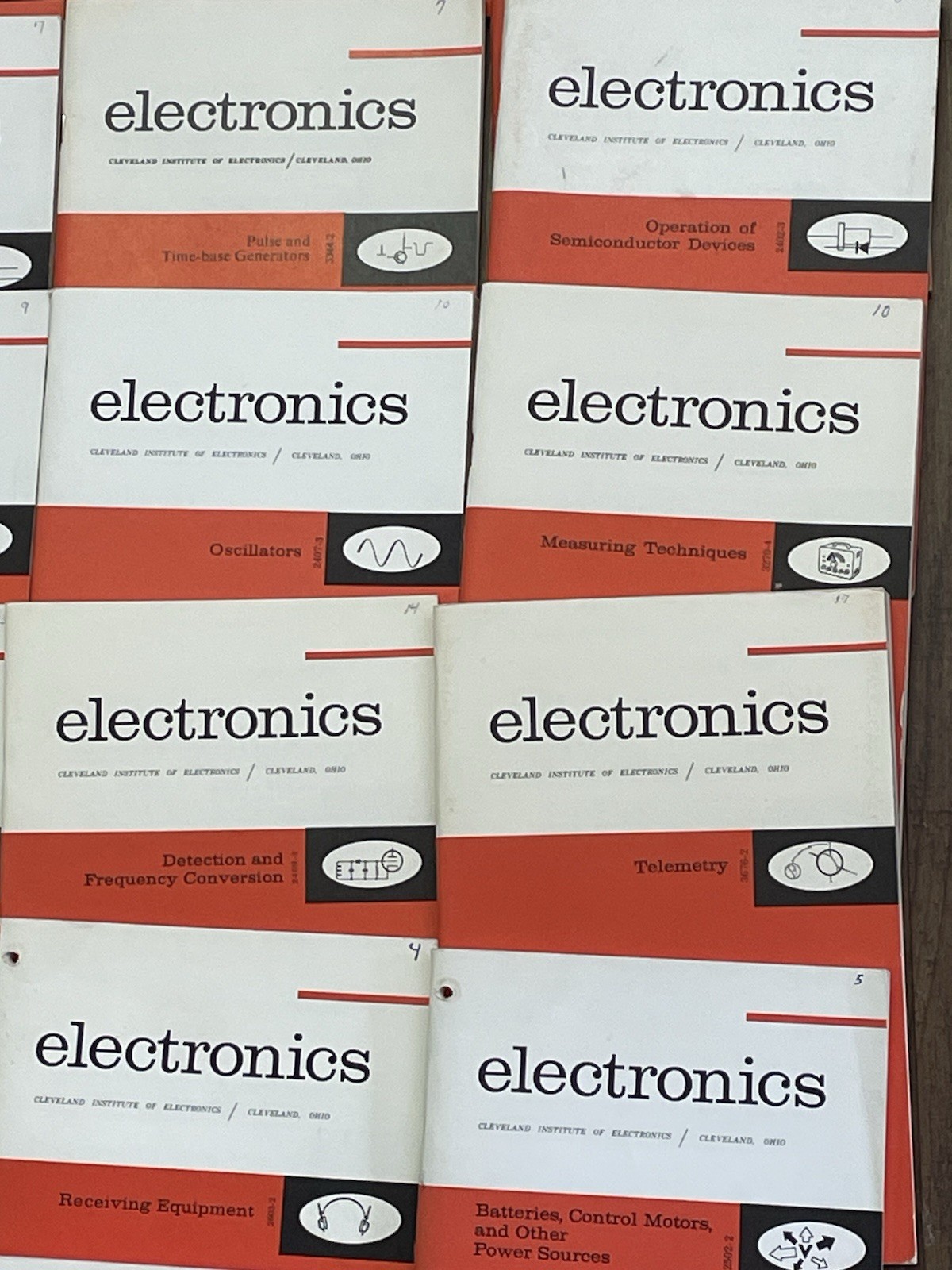 Lot Of 56 Cleveland Institute Of Electronics (CIE) Auto-Programmed Lessons