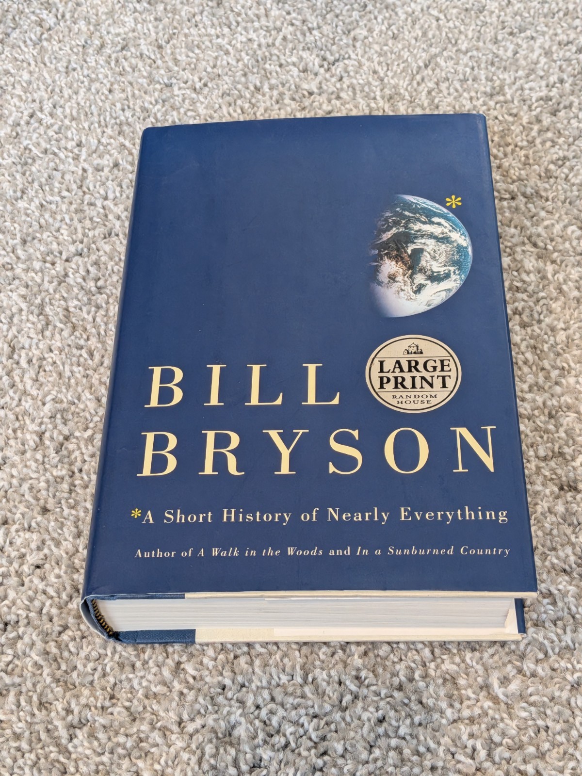 A Short History of Nearly Everything by Bill Bryson (2003, Hardcover, Large Type