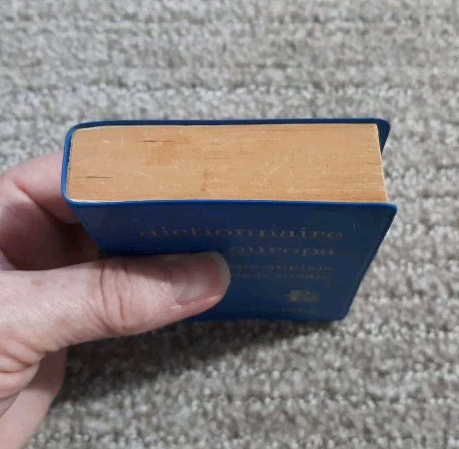Larousse Dictionnaire Europa FRENCH-ENGLISH Pocket Dictionary 1962 Vintage 3″x4″
