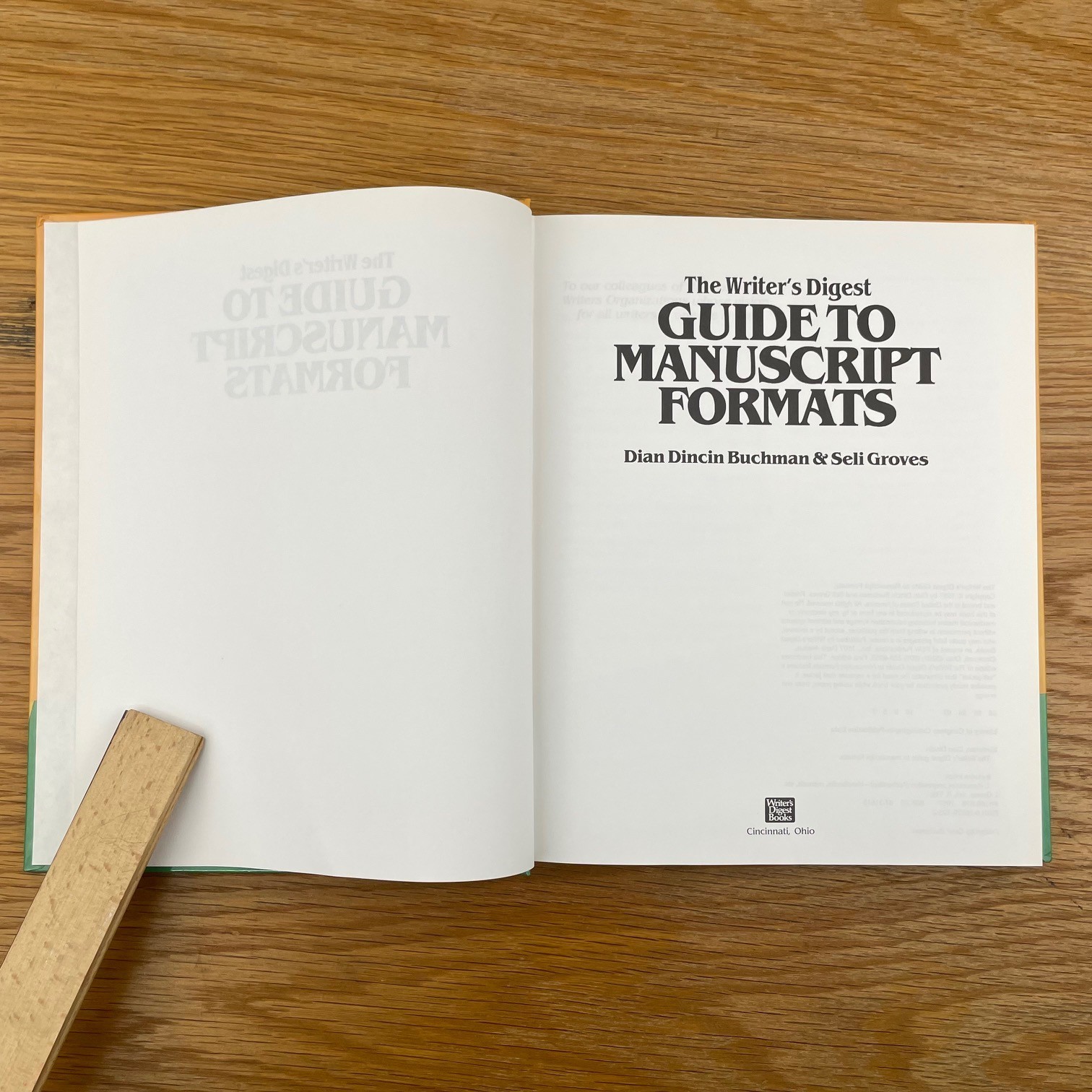 Vintage 1987 The Writer’s Digest Guide To Manuscript Formats Hardcover Book