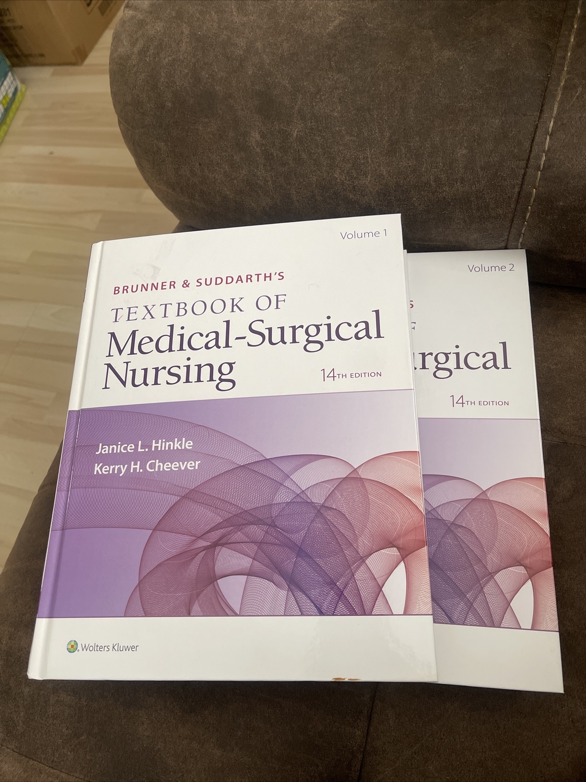 Brunner & Suddarth’s Textbook of Medical-Surgical Nursing 14th Edi, Volume 1 & 2