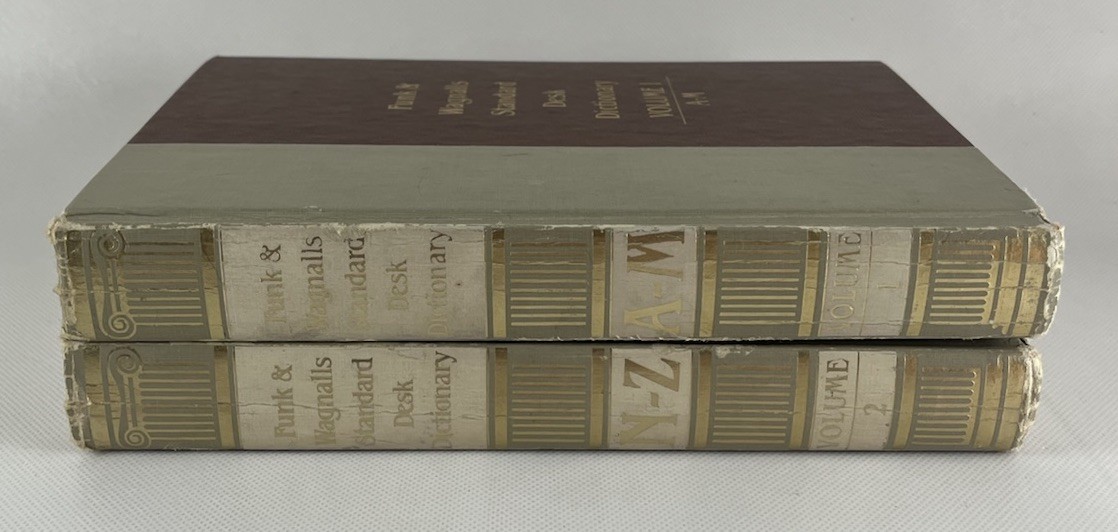 Funk & Wagnalls Standard Desk Dictionary 2 Volume Set A-M N-Z Hardcover 1980