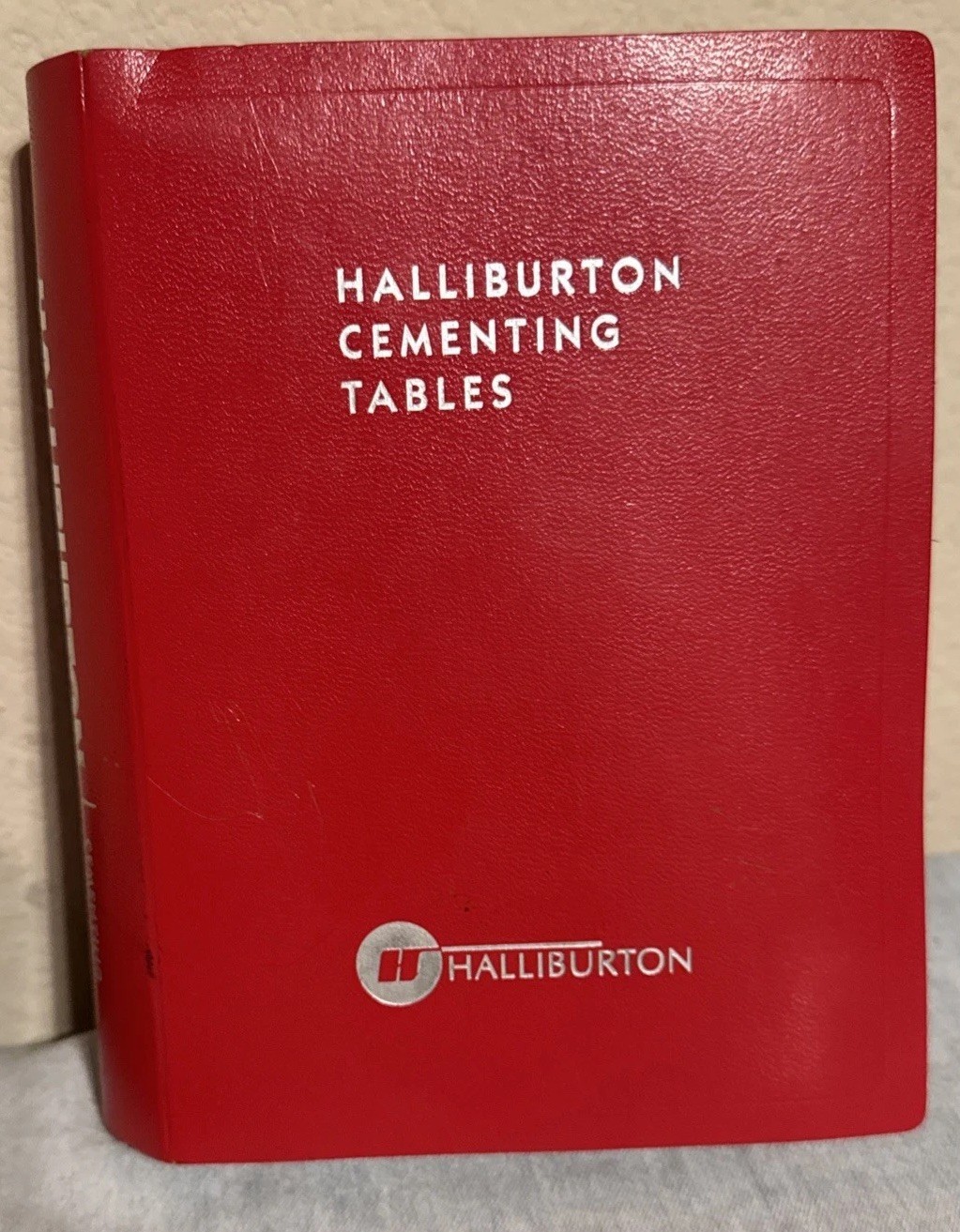 Halliburton Company Red Book Cementing Tables Engineering 1995 Oilfield Service