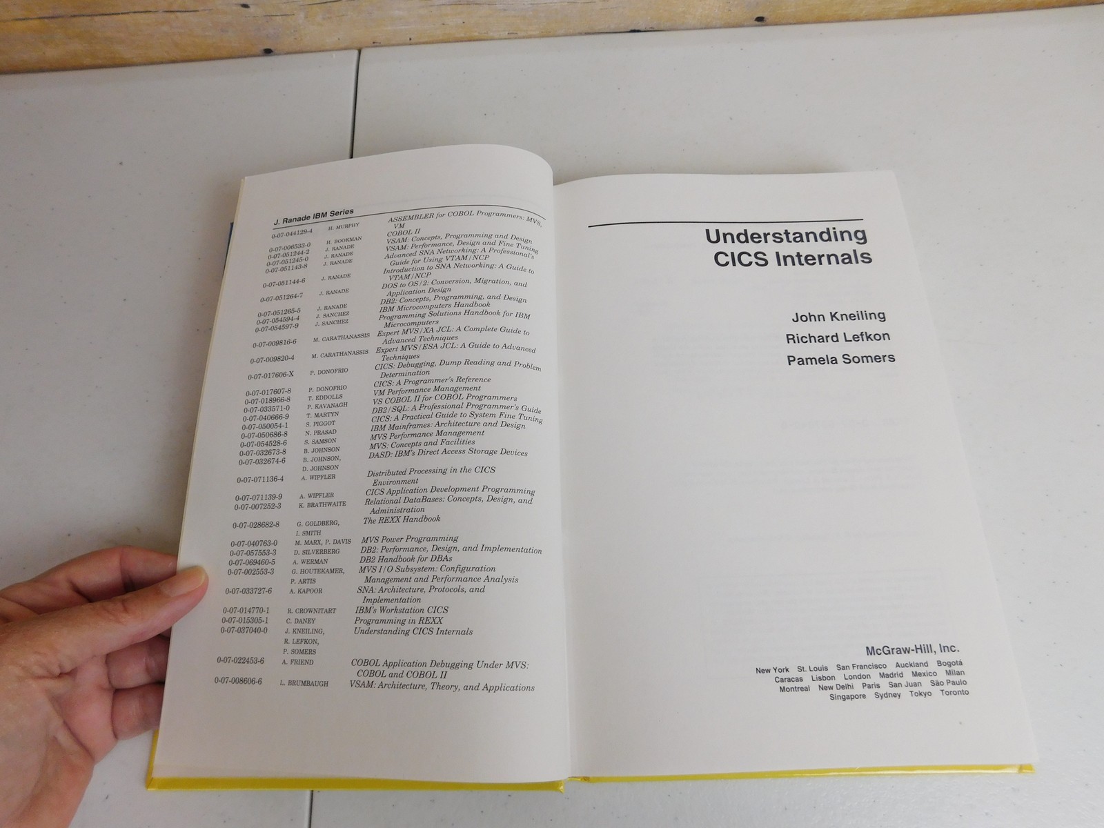 Understanding CICS Internals Textbook J. Ranade IBM Series 1992 McGraw-Hill