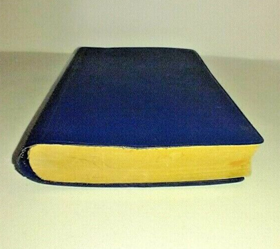 LANGENSHEIDT’S Dictionary Pocket Size The Universal Webster 22nd Edition 1966