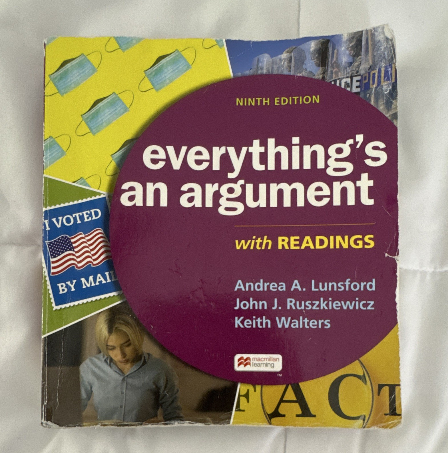 Bedford/St. Martin’s Everything’s an Argument w/ Readings 9th Ed PB 2019
