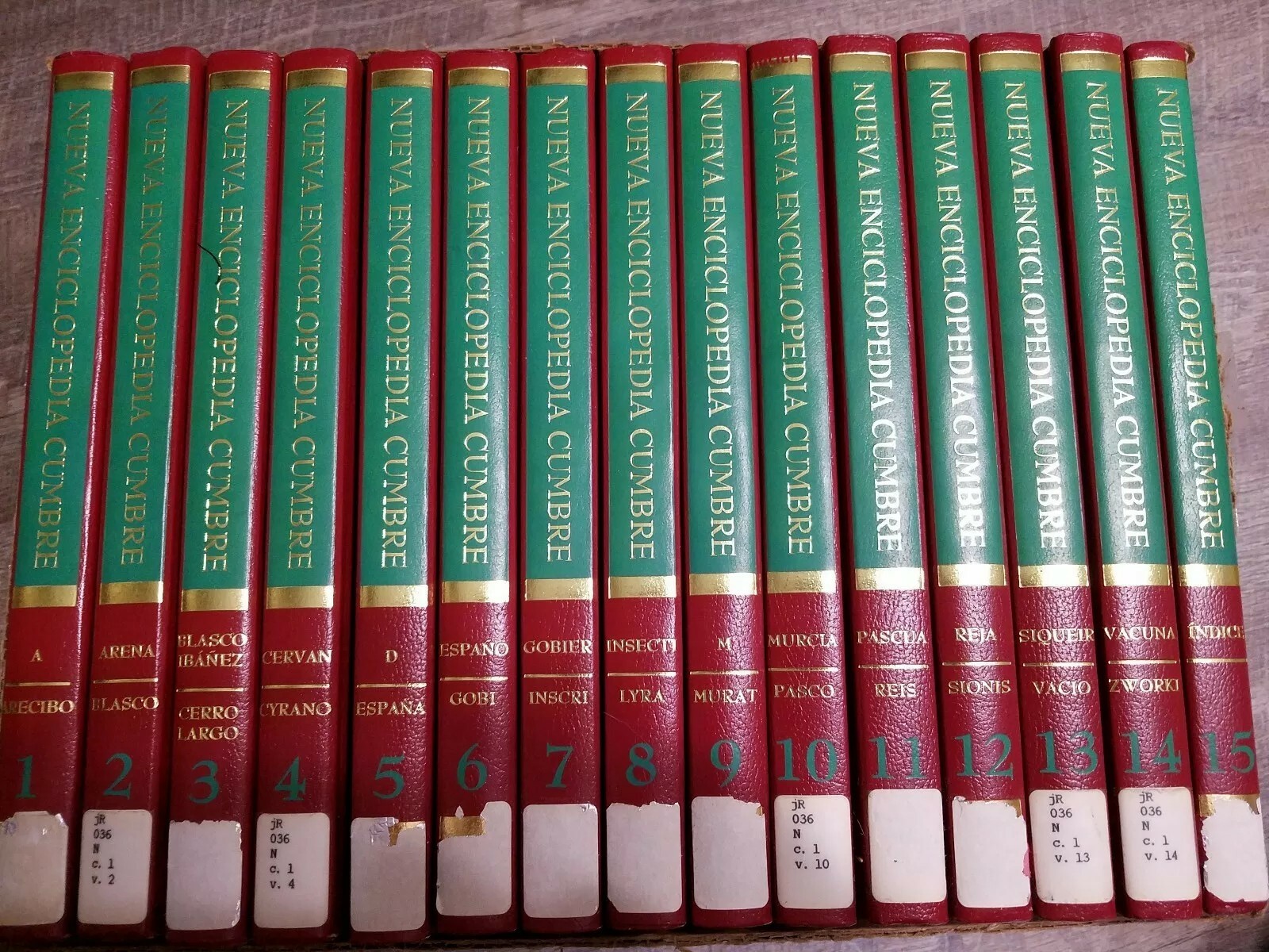 Set of 15 Nueva Enciclopedia Cumbre Hardcover Red books