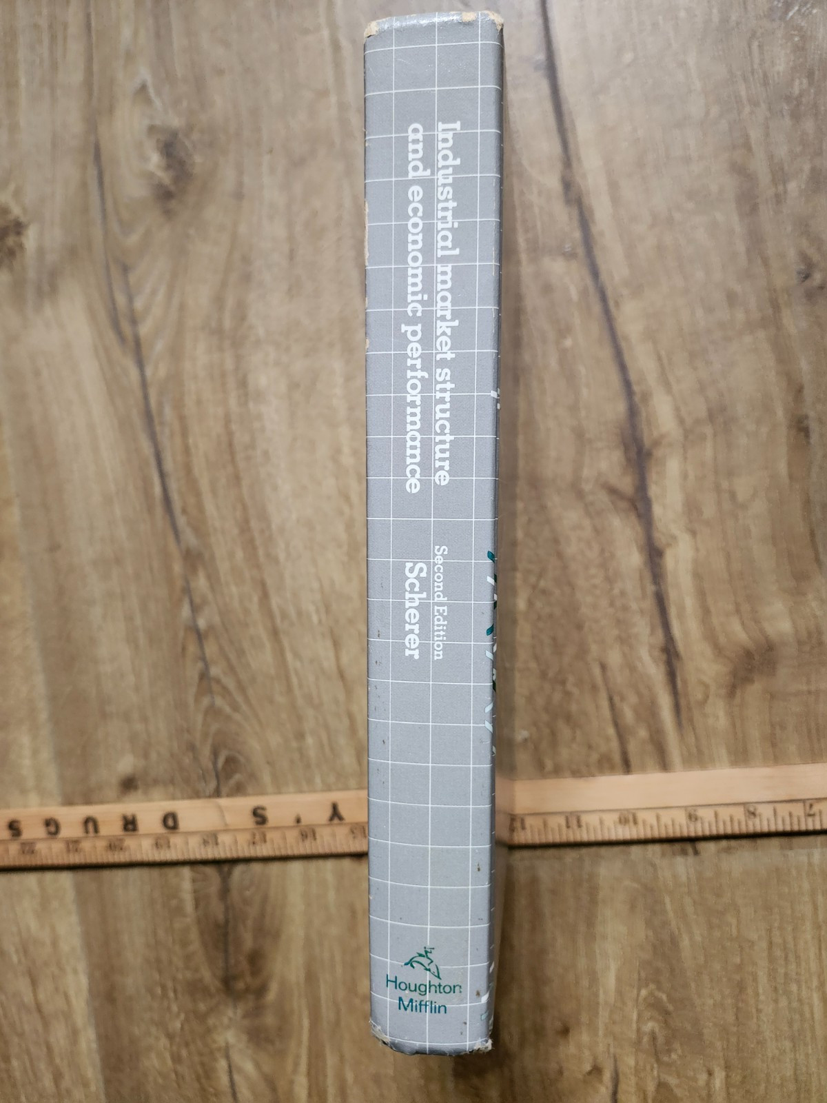 Industrial Market Structure & Economic Performance by F.M. Scherer 1980 2nd Ed.