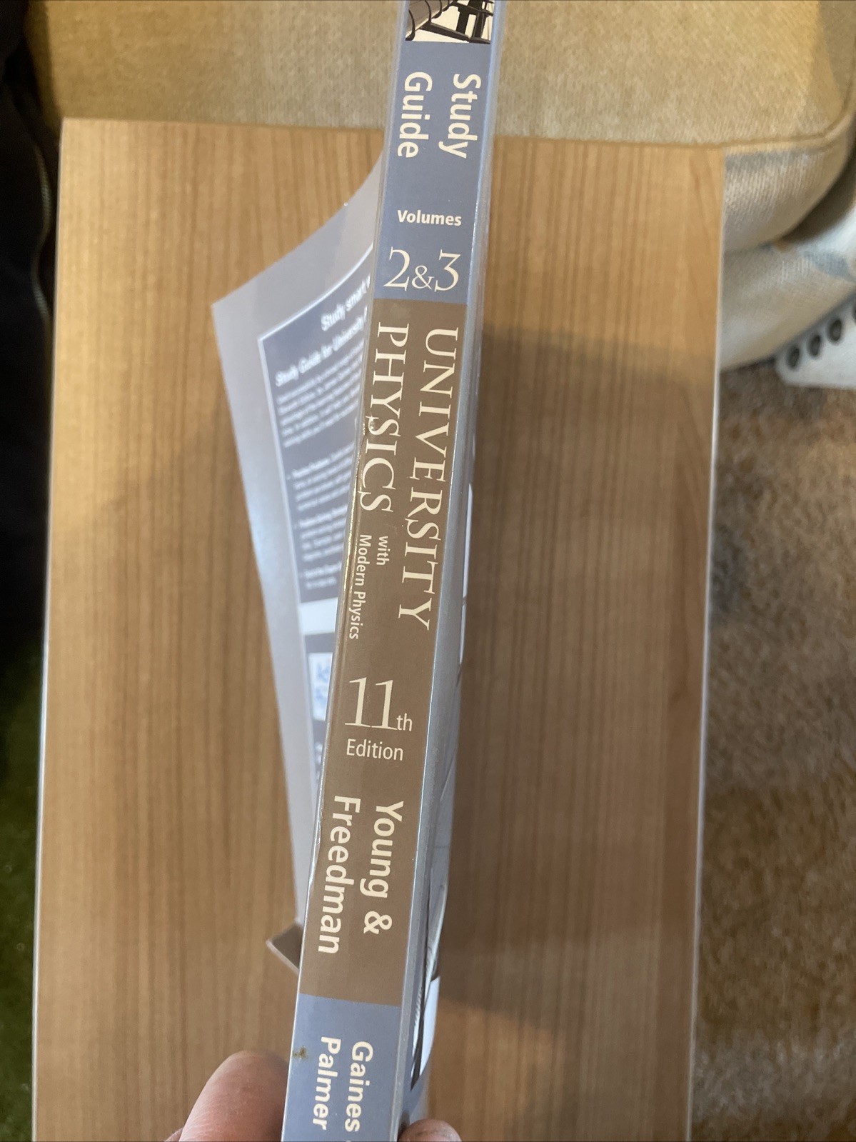 University Physics with Modern Physics by Hugh D. Young & Roger A. Freedman 11th