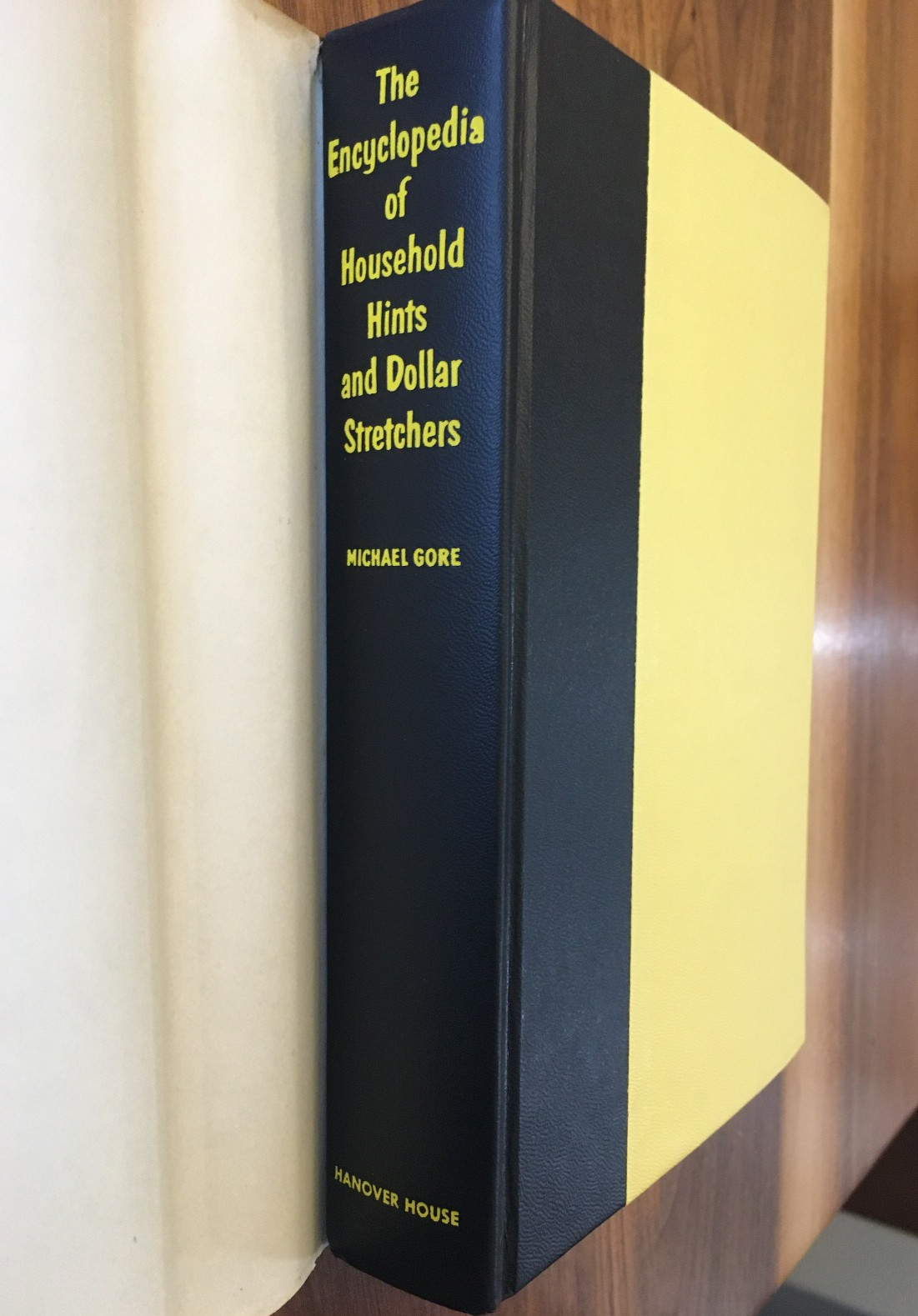 VINTAGE 1957 Encyclopedia of Household Hints & Dollar Stretchers Michael Gore!