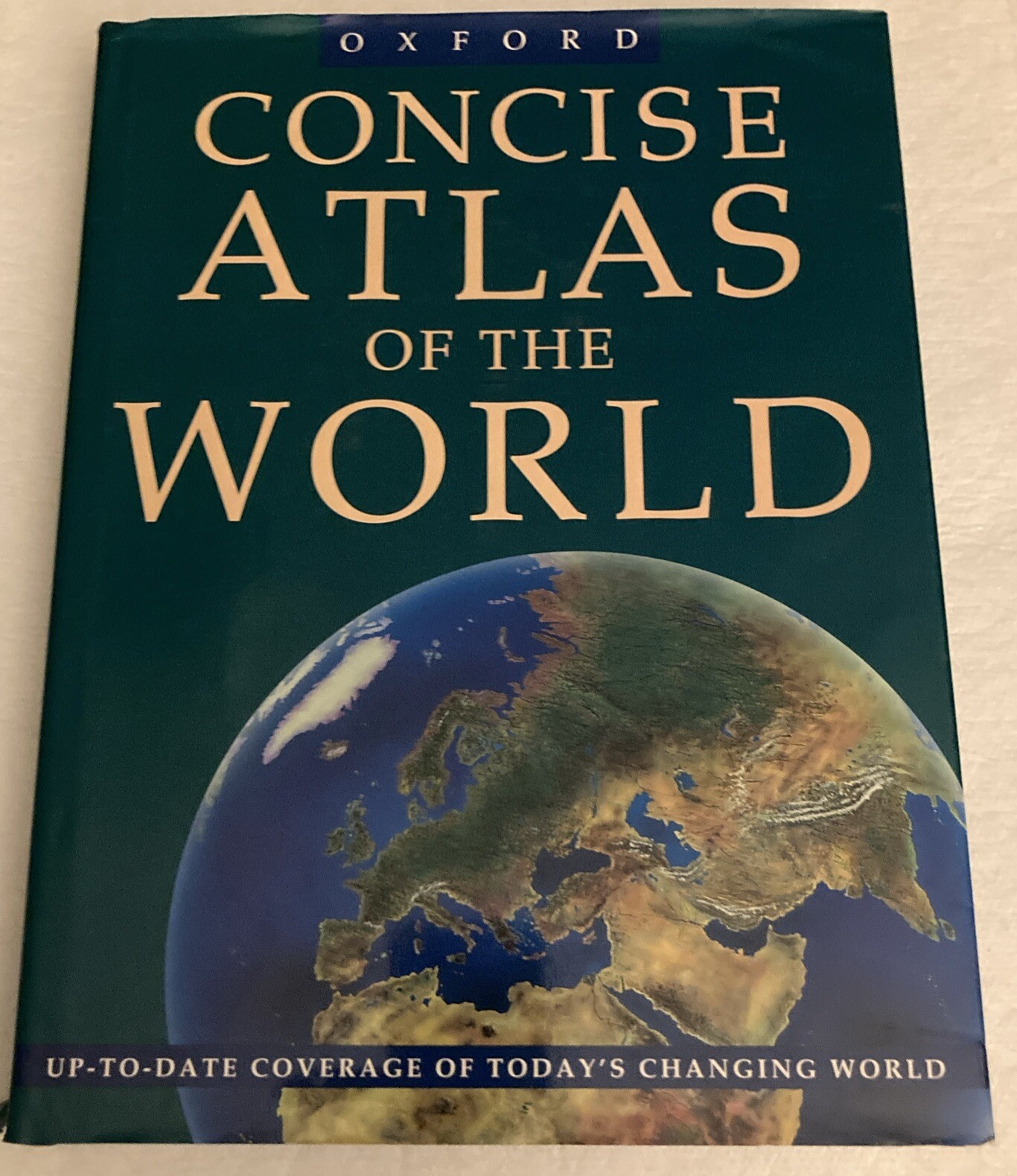 Concise Atlas of the World (1995, Hardcover) 2nd Edition Excellent Condition