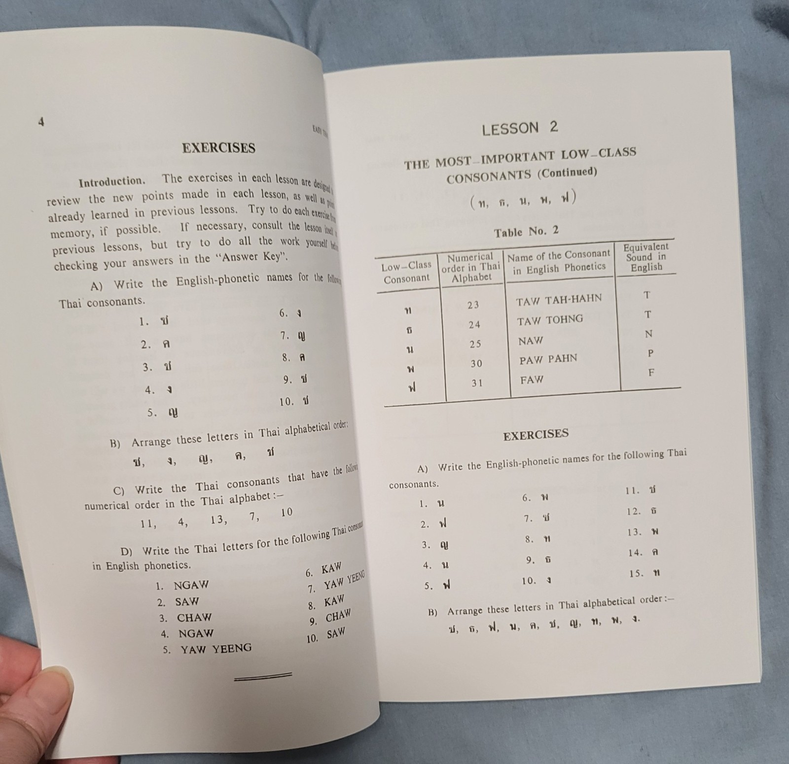 Easy Thai : An Introduction to the Thai Language Paperback- Gordon Allison -PB