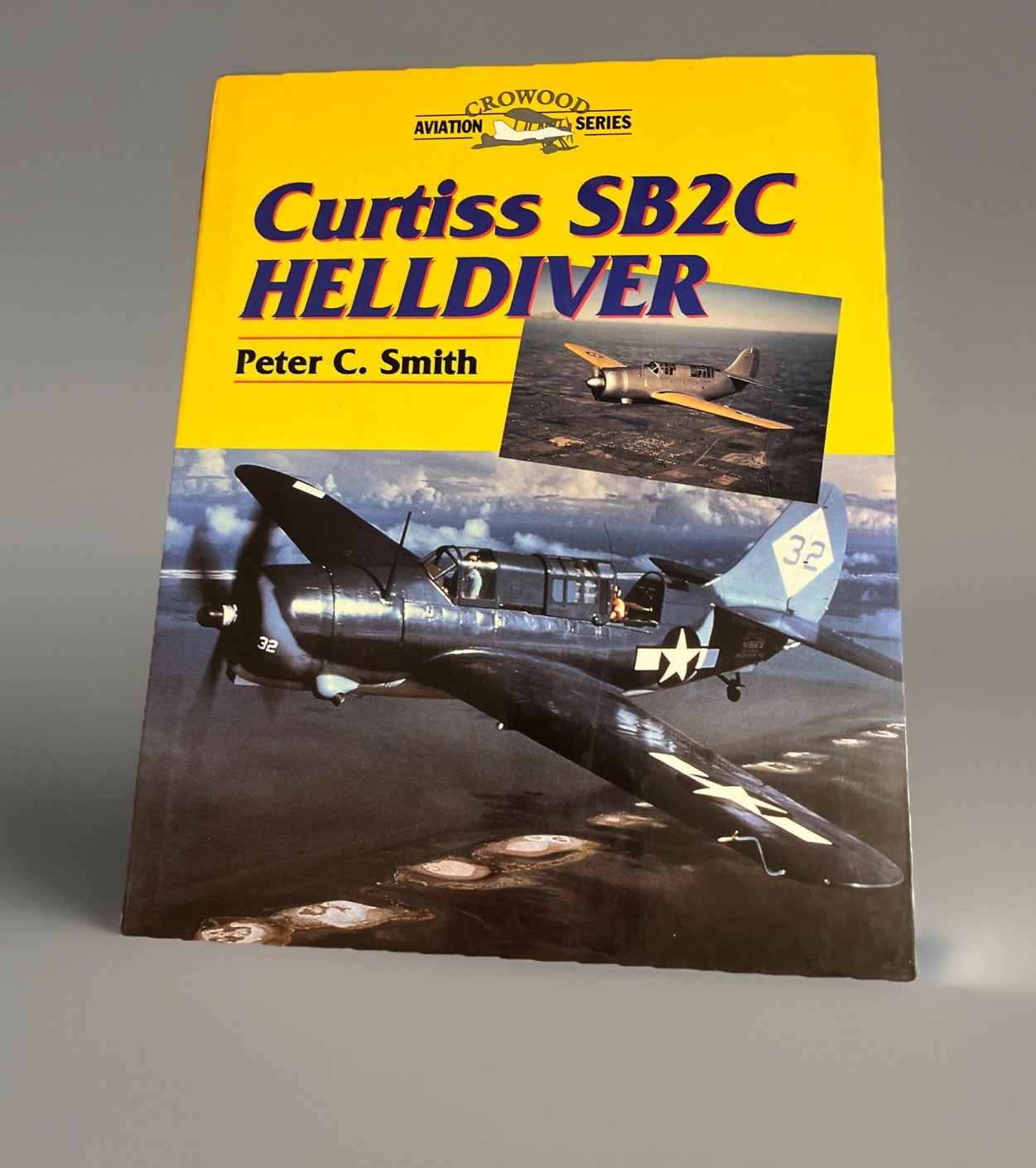 Curtiss Helldiver by Peter C. Smith 1998, Hardcover Dust Jacket