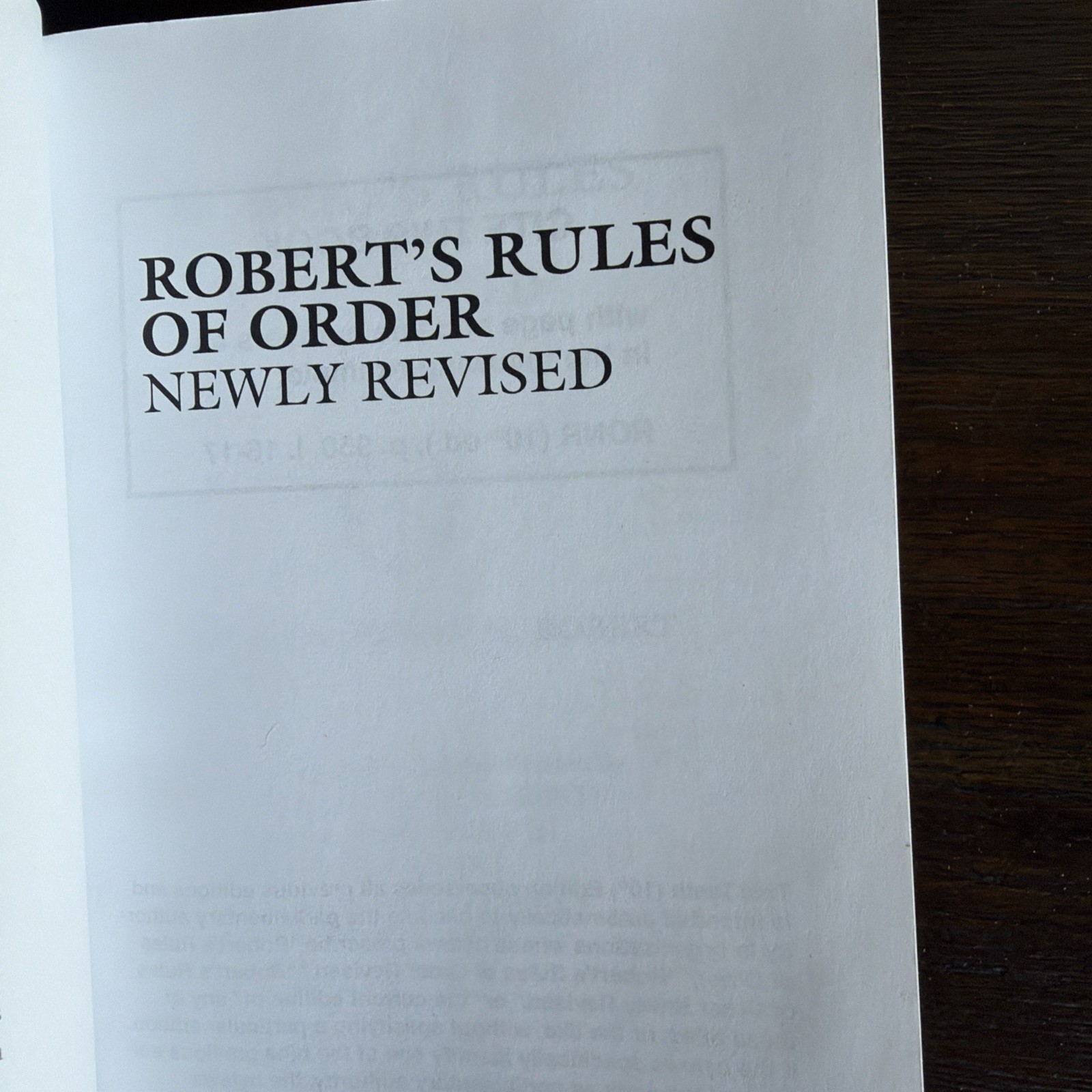 Robert’s Rules of Order (Newly Revised, 10th Edition) – Paperback – VERY GOOD