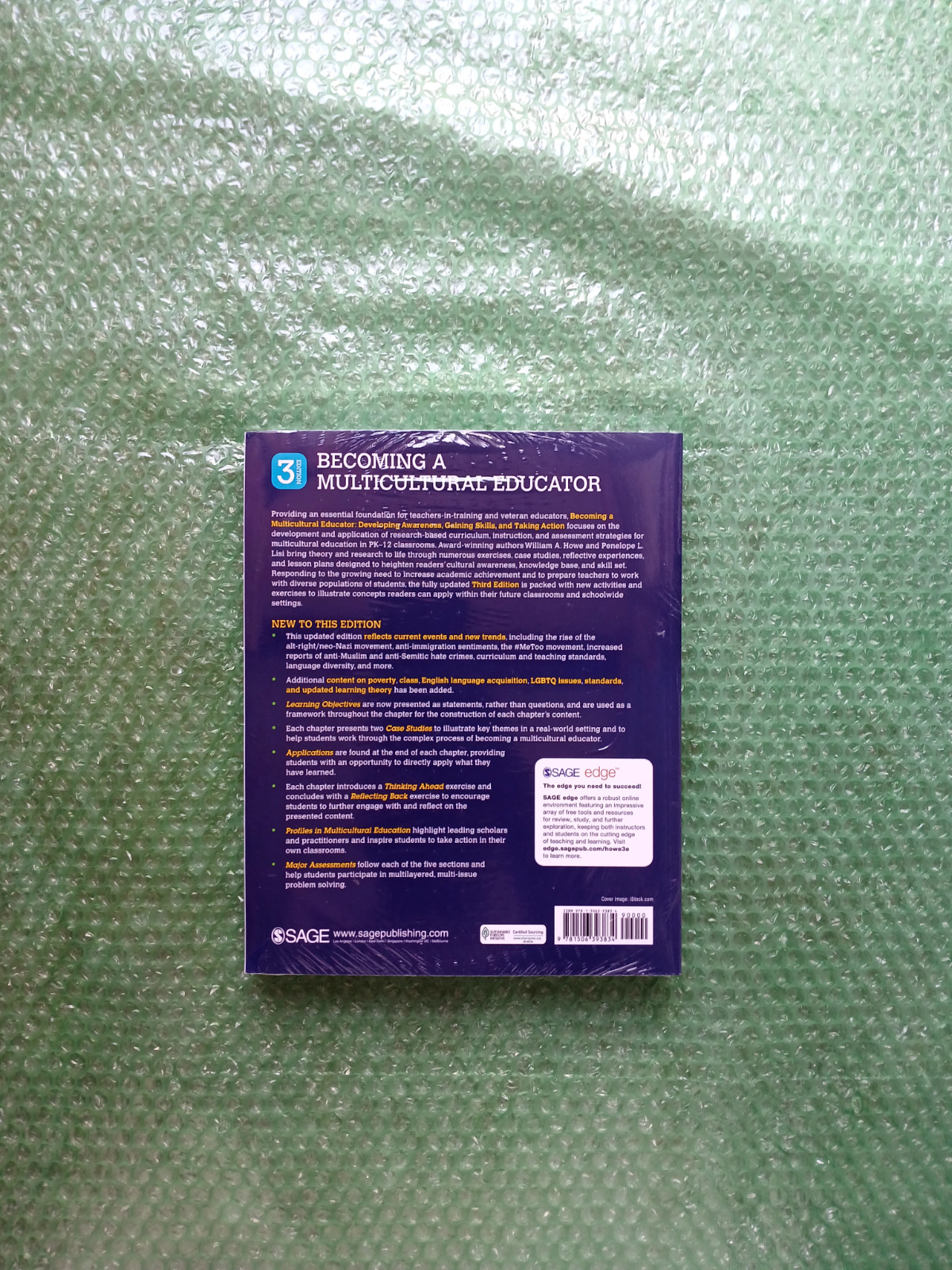 Becoming a Multicultural Educator : Developing Awareness, Gaining Skills, and…