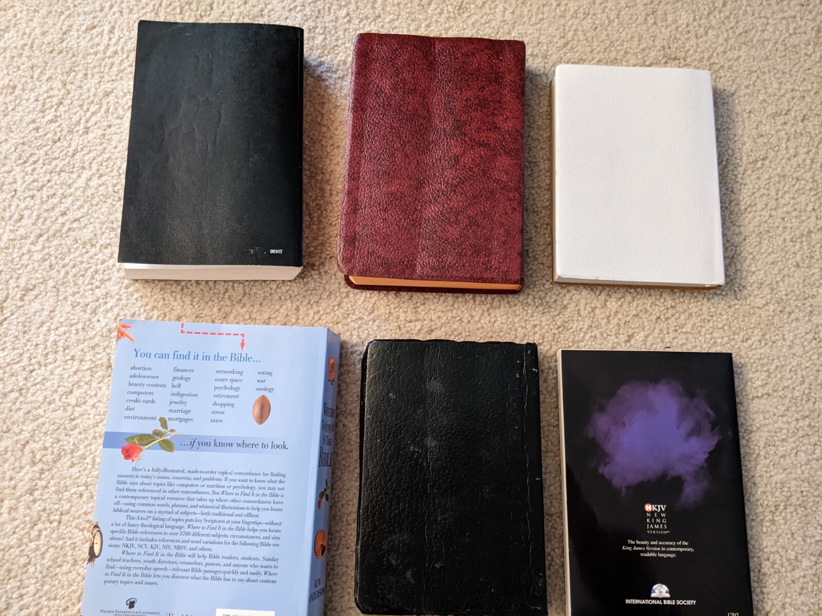 Holy Bible Book Lot Of (6). KJV Red Letter Edition, New Testament + 4 Others.