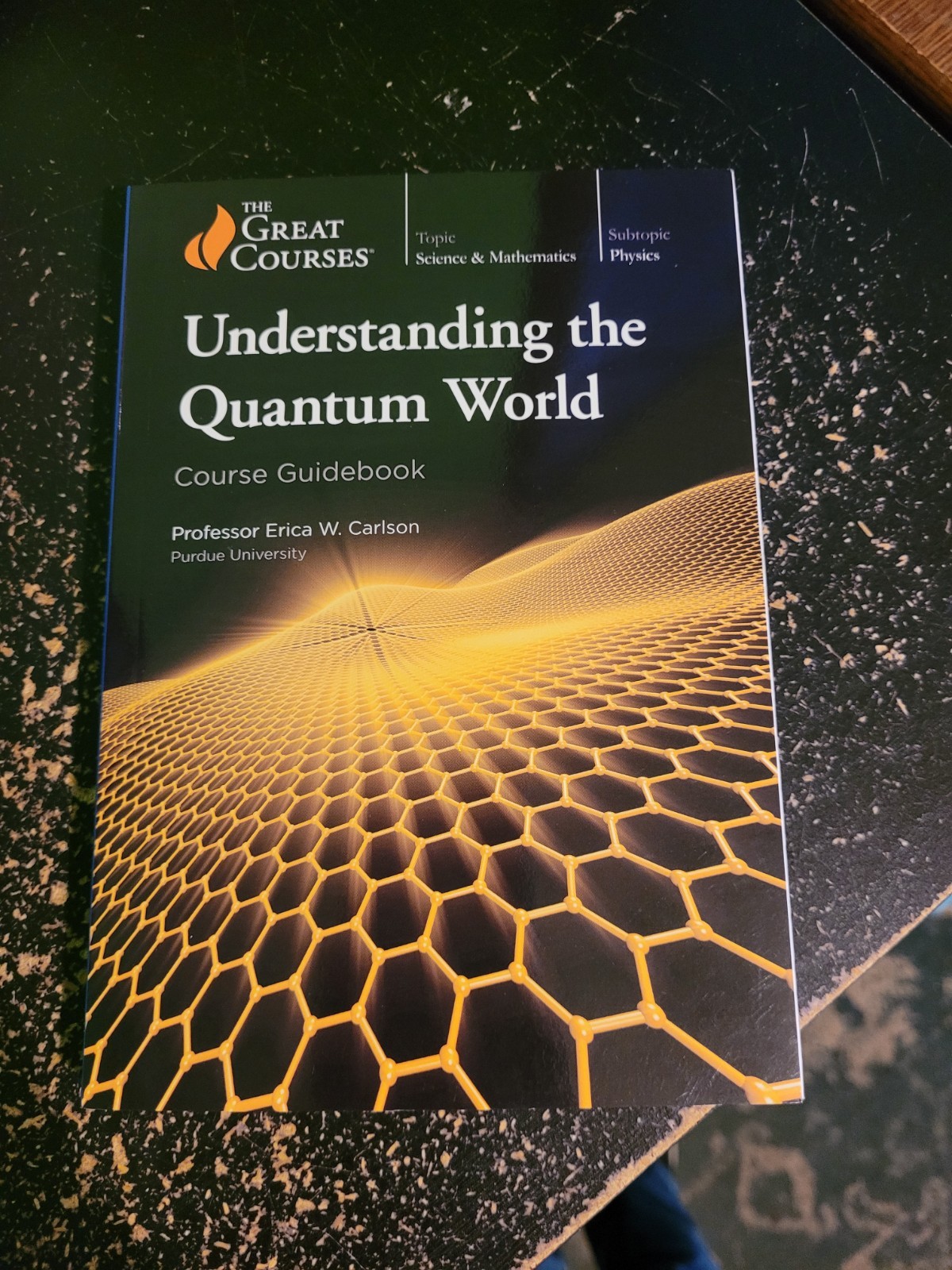 Understanding The Quantum World Course Guidebook. Softcover The Great Courses