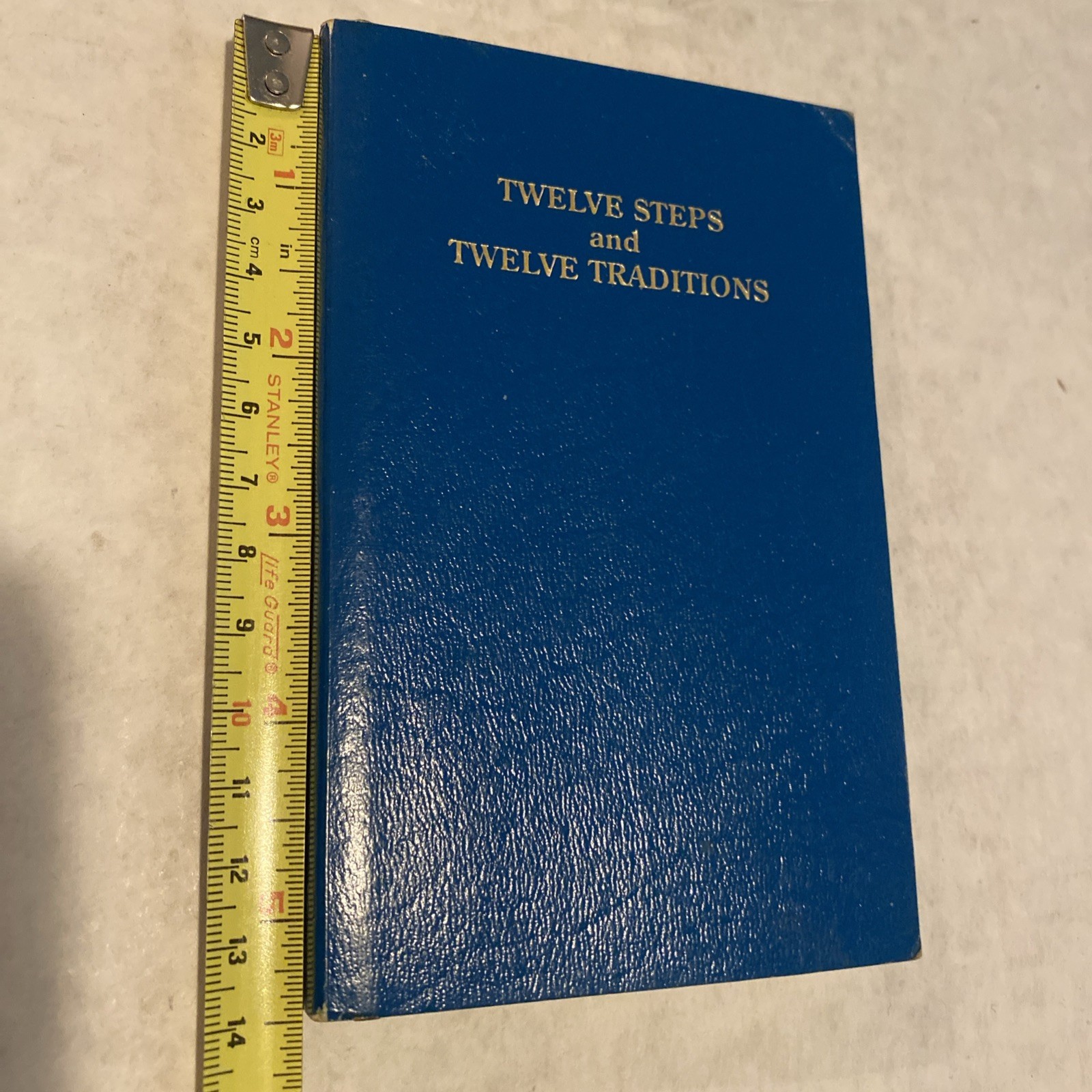 Alcoholics Anonymous AA Twelve Steps And Twelve Traditions Pocket Size 2001