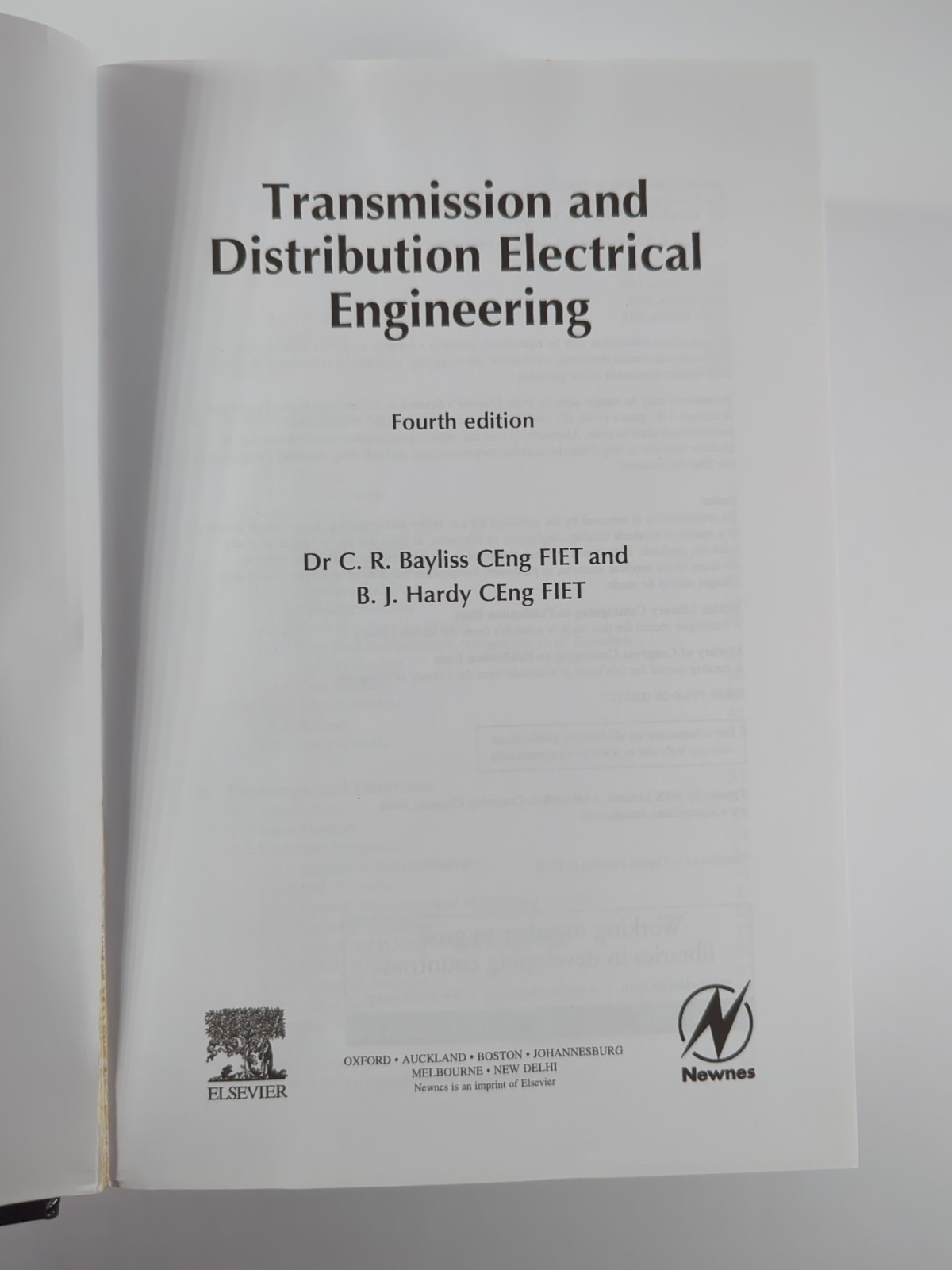Transmission and Distribution Electrical Engineering 4th Ed Bayliss & Hardy