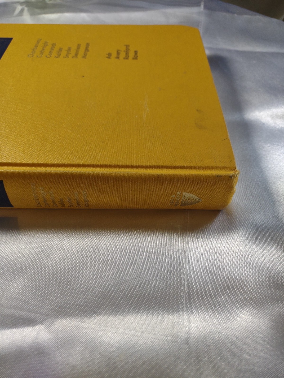 Principles And Practice Of OPERATIVE DENTISTRY | Hardcover – 1975