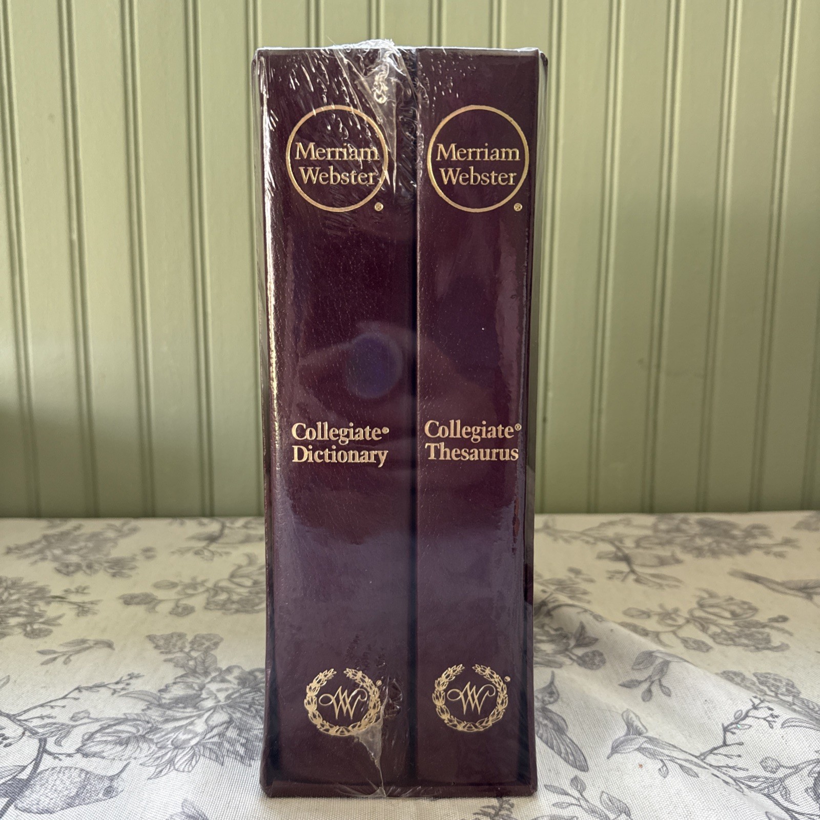 Merriam-Webster Collegiate Dictionary & Thesaurus Hardcover Box Set Brand New