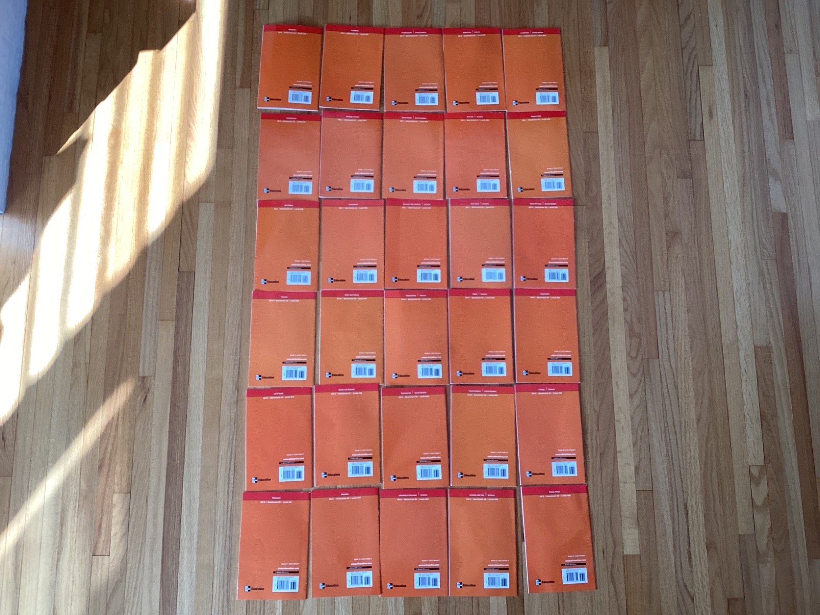 MCGRAW HILL WONDERS LEVELED READERS / GRADE 3 / APPROACHING / 30 BOOKS