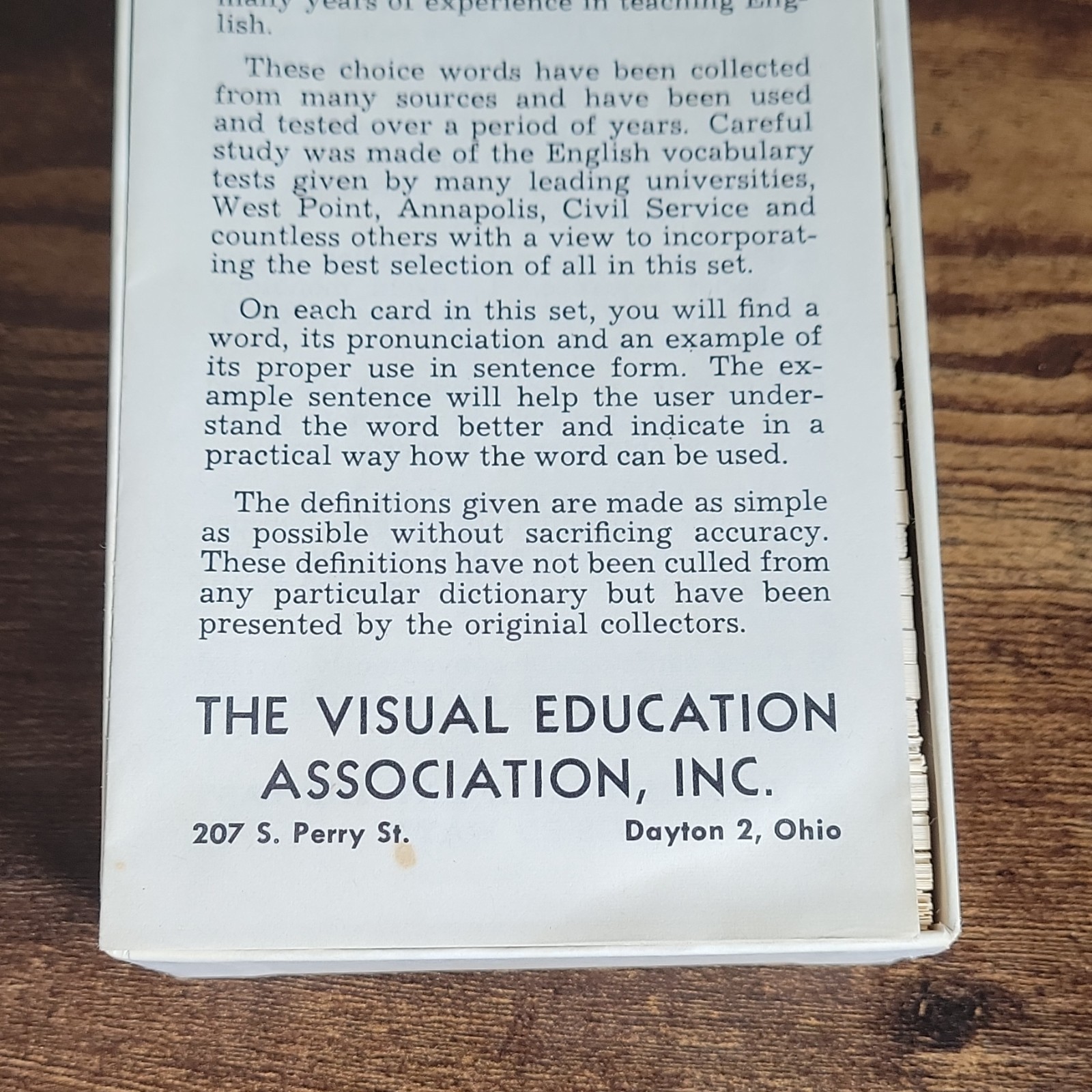The Visual Education Association Vis-Ed English Vocabulary Cards Flashcards