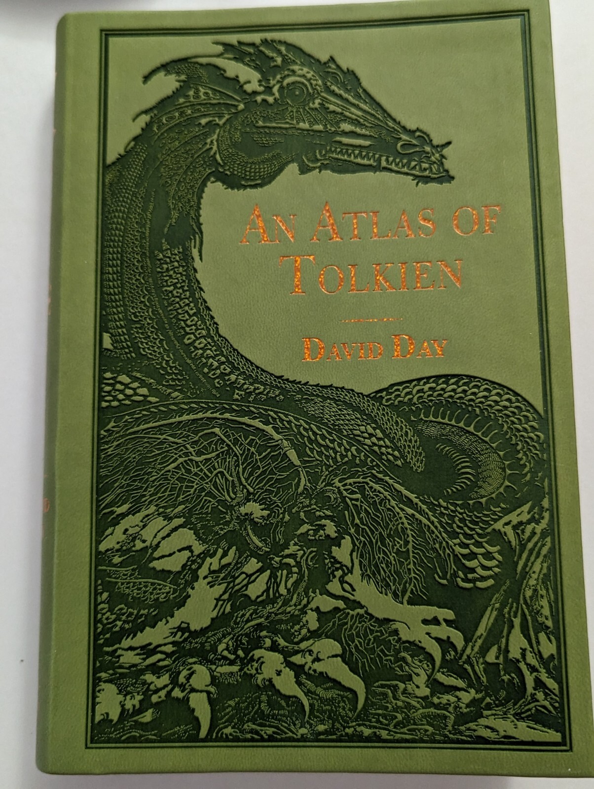 AN ATLAS OF TOLKIEN David Day Illustrated Guide Flexi Bound Faux Leather NEW