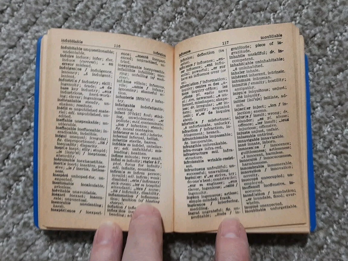 Larousse Dictionnaire Europa FRENCH-ENGLISH Pocket Dictionary 1962 Vintage 3″x4″