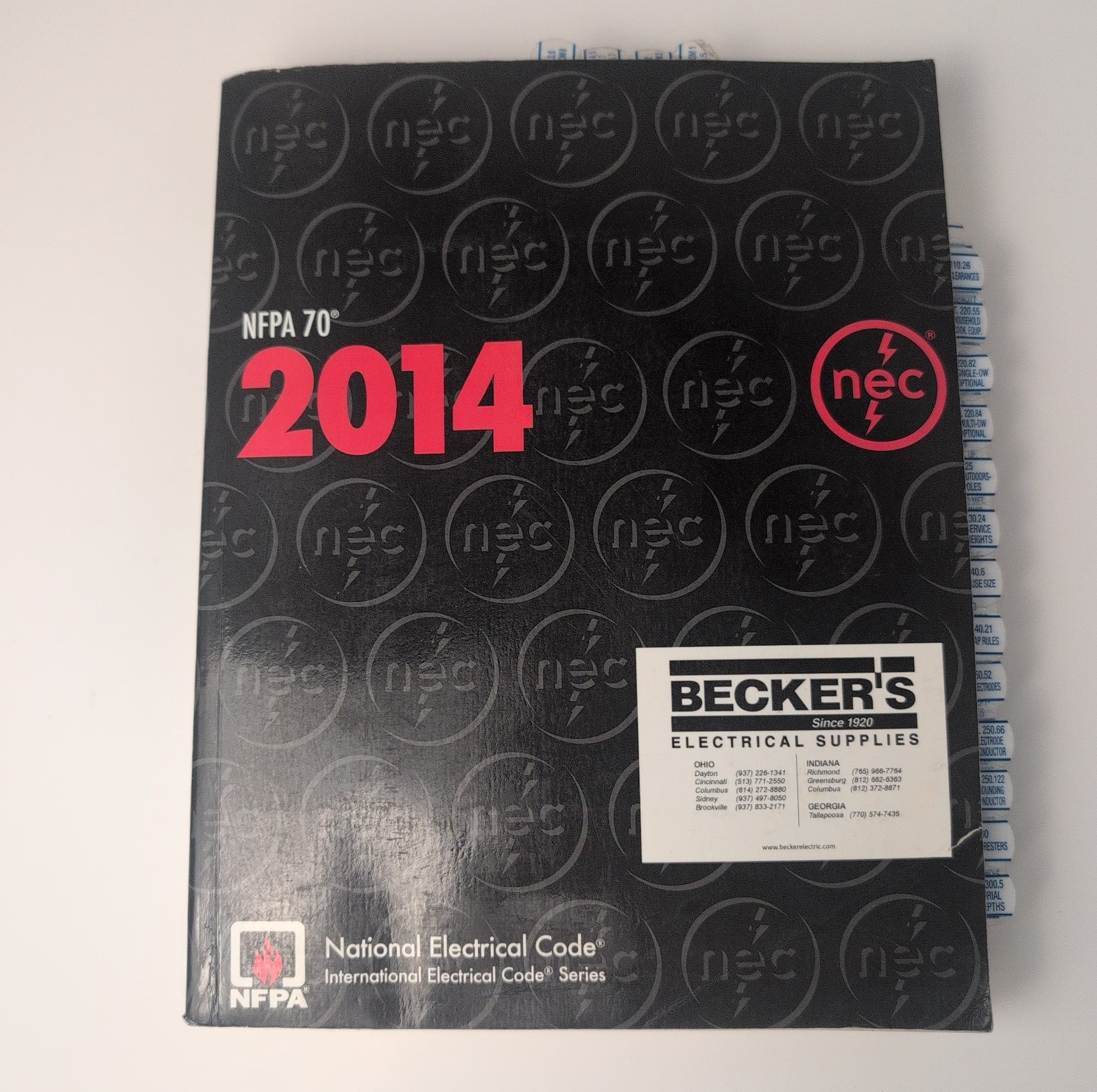 NFPA 70 National Electrical Code 2014 w/ information tabs *FLAWS But Useable!