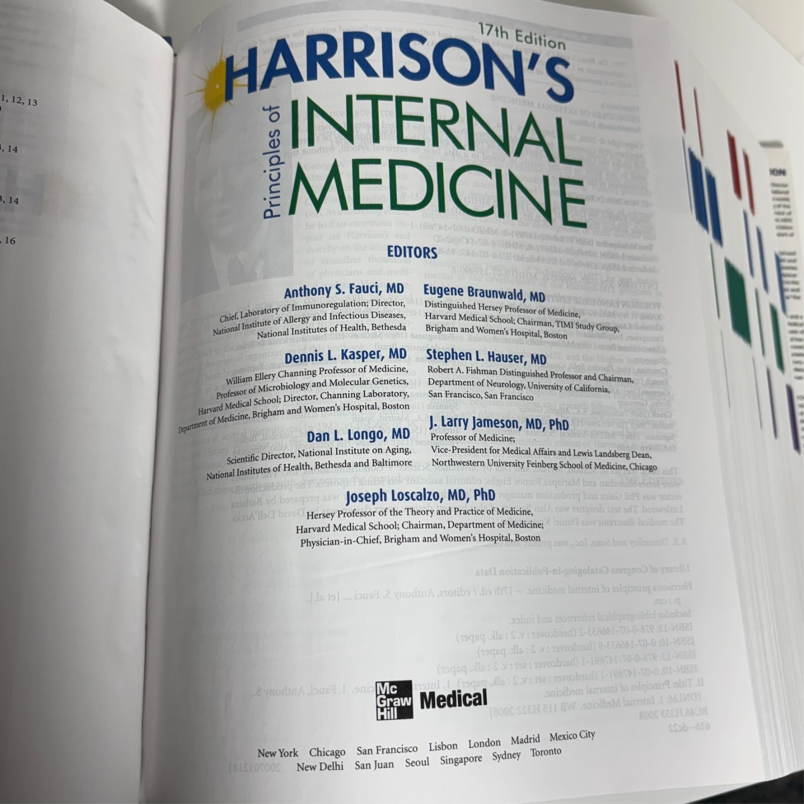 Harrison’s Principles of Internal Medicine 17th Edition (Hardcover) Medical Text