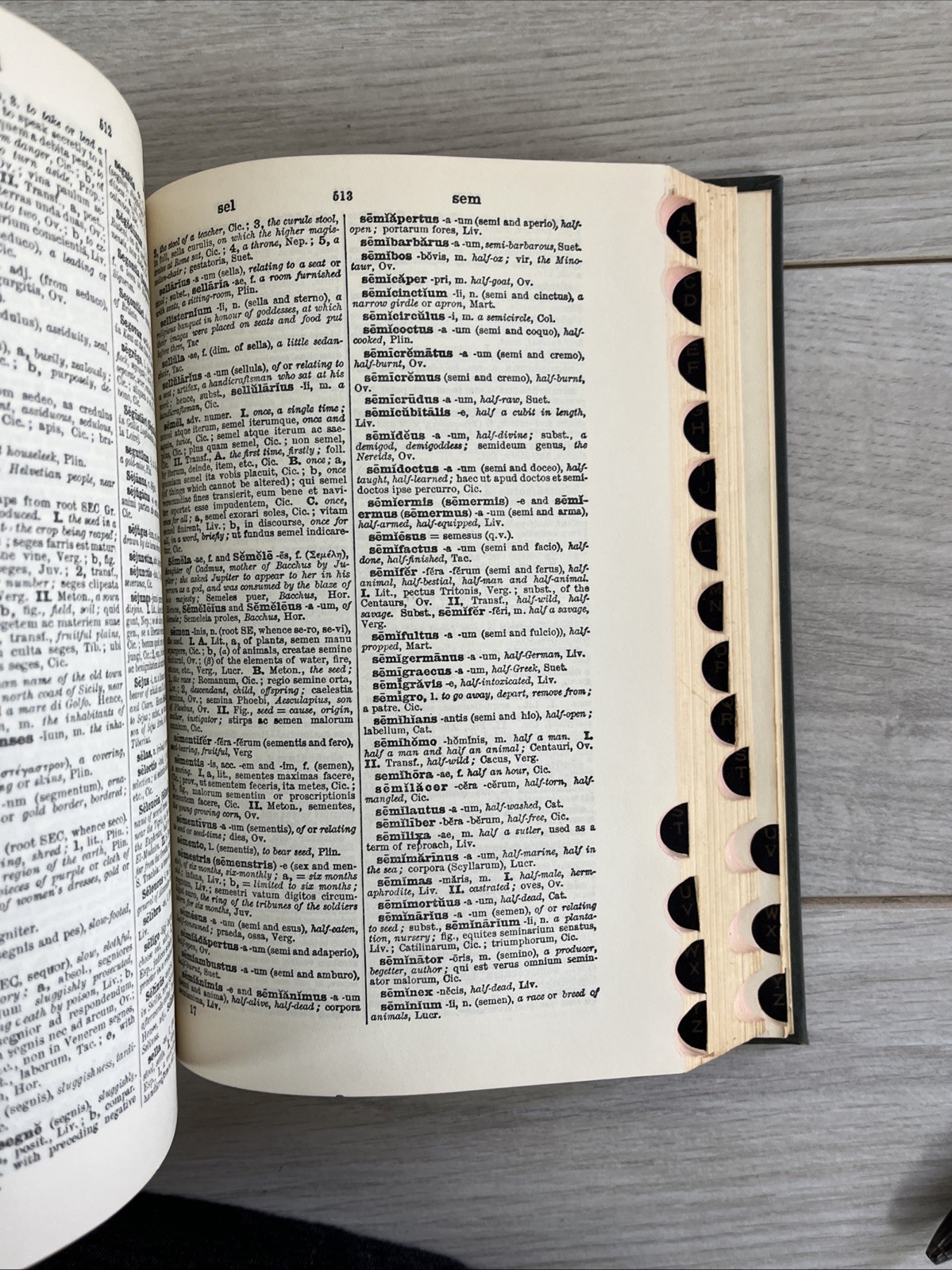 Vintage Cassell’s Latin-English and English-Latin Dictionary Funk & Wagnalls K1