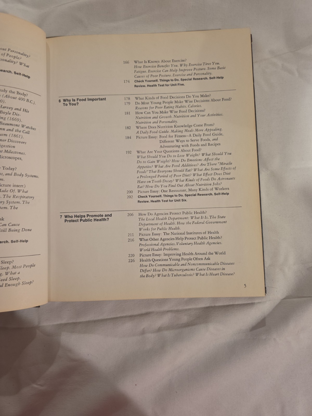 Health and Growth: Book 7 – Hardcover By Scott, Foresman and Company