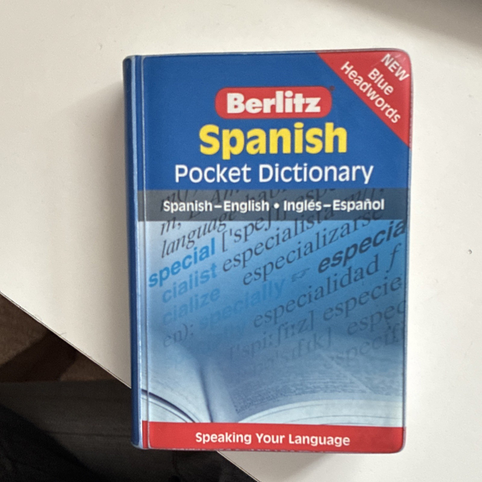 Berlitz Spanish-English Pocket Dictionary Paperback, 576 Pages