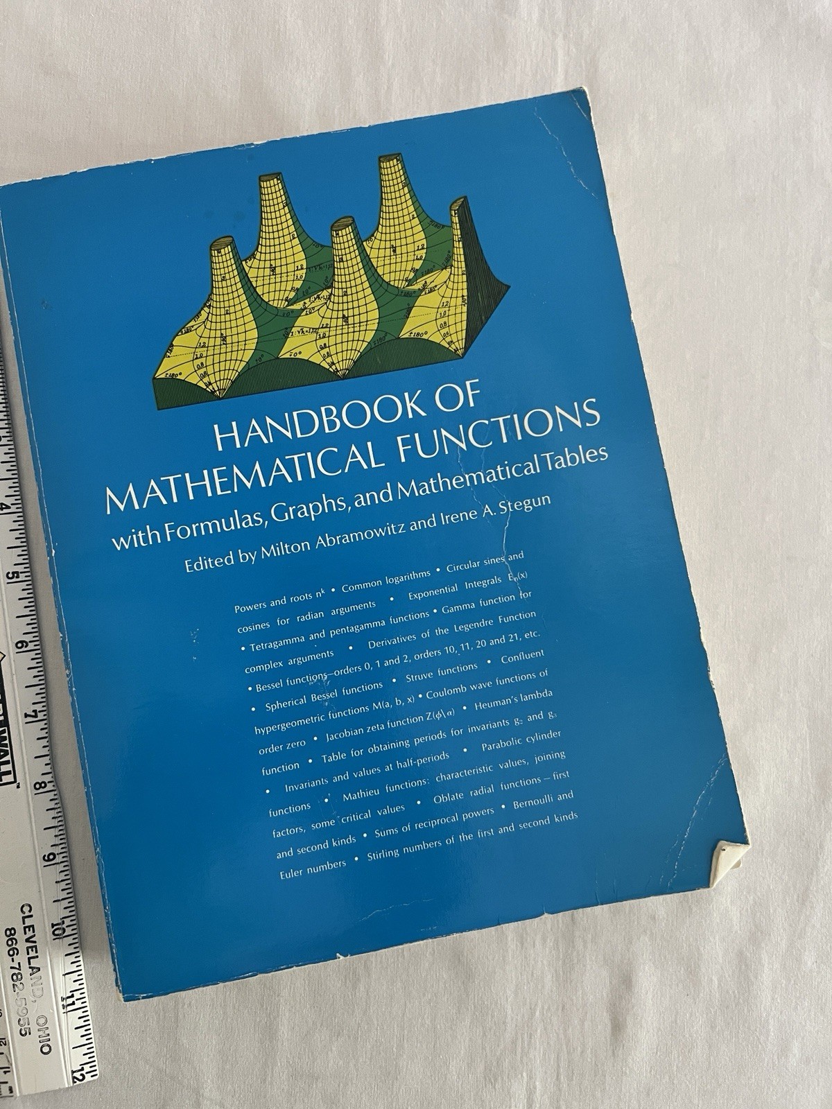 Dover Books: Handbook of Mathematical Functions – Formulas, graphs and tables