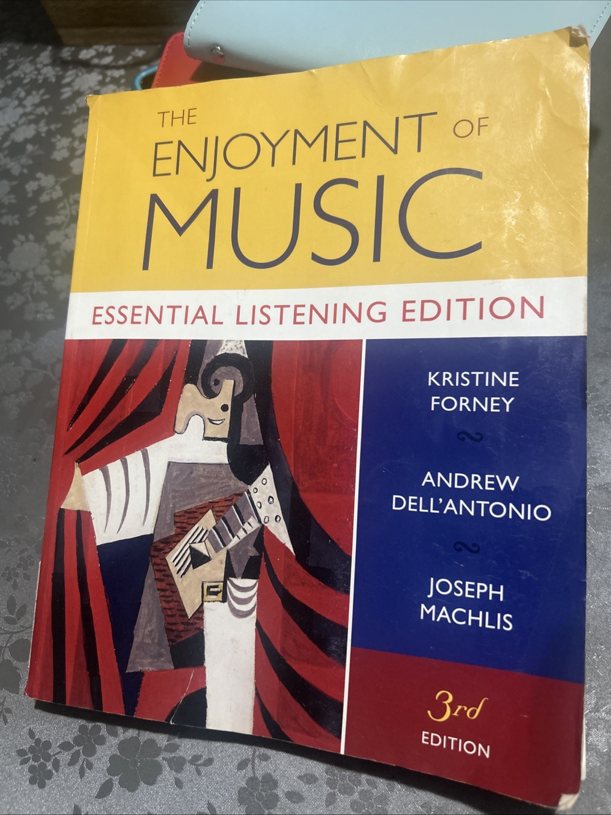 Enjoyment of Music : Essential Listening Edition 3rd Edition